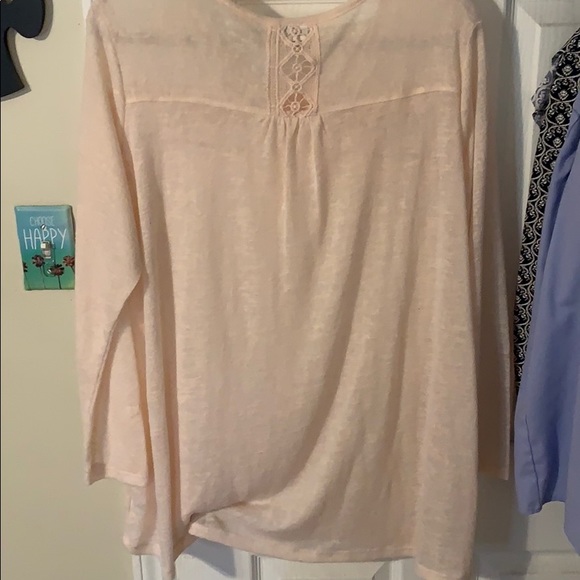 Long sleeve light pink or creme looking top - Picture 4 of 5